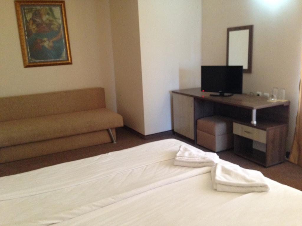 Hotel Laguna 洛泽内茨 外观 照片